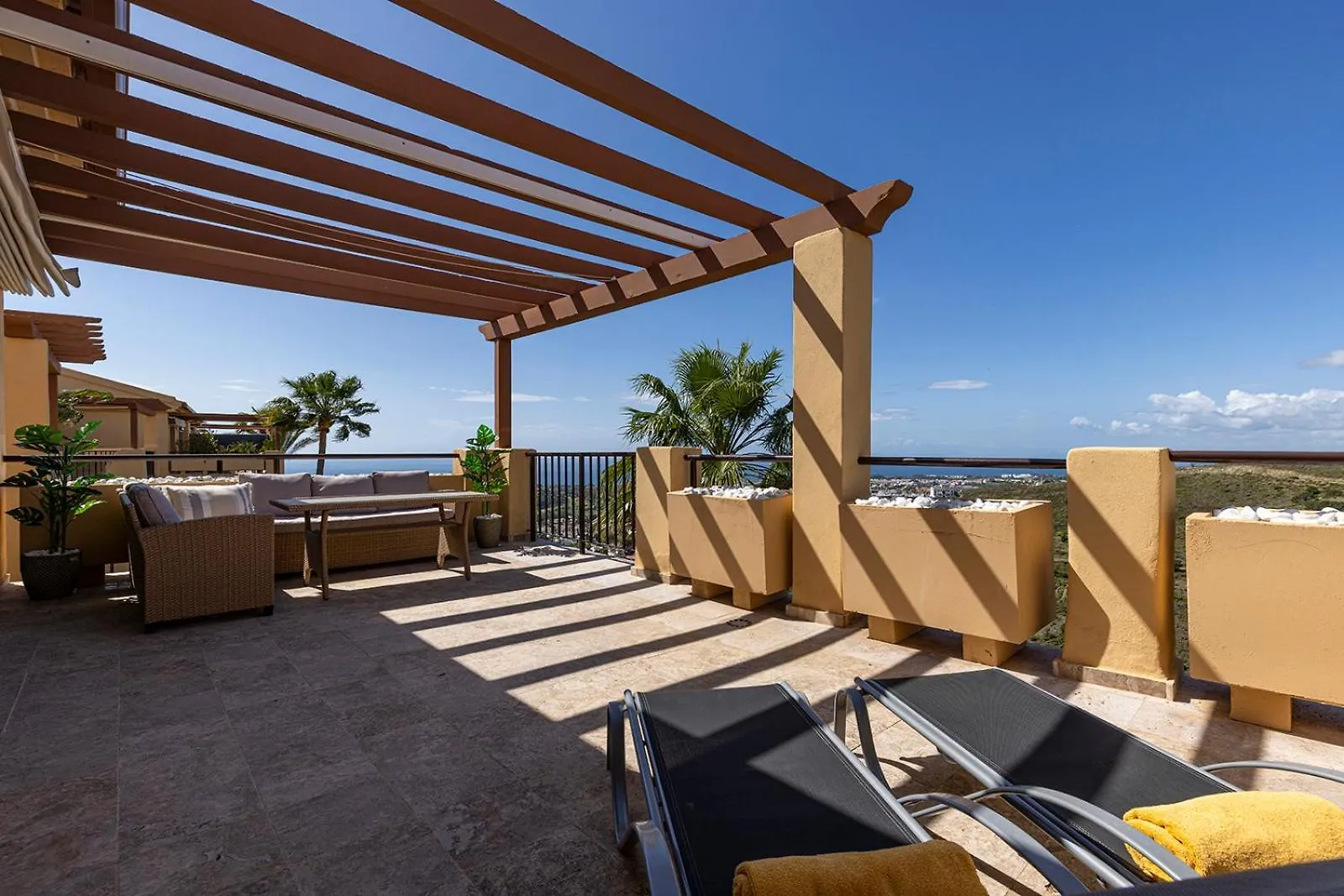 Quartiers Marbella Golden Penthouse Apartment Benahavis 0*,  Spain