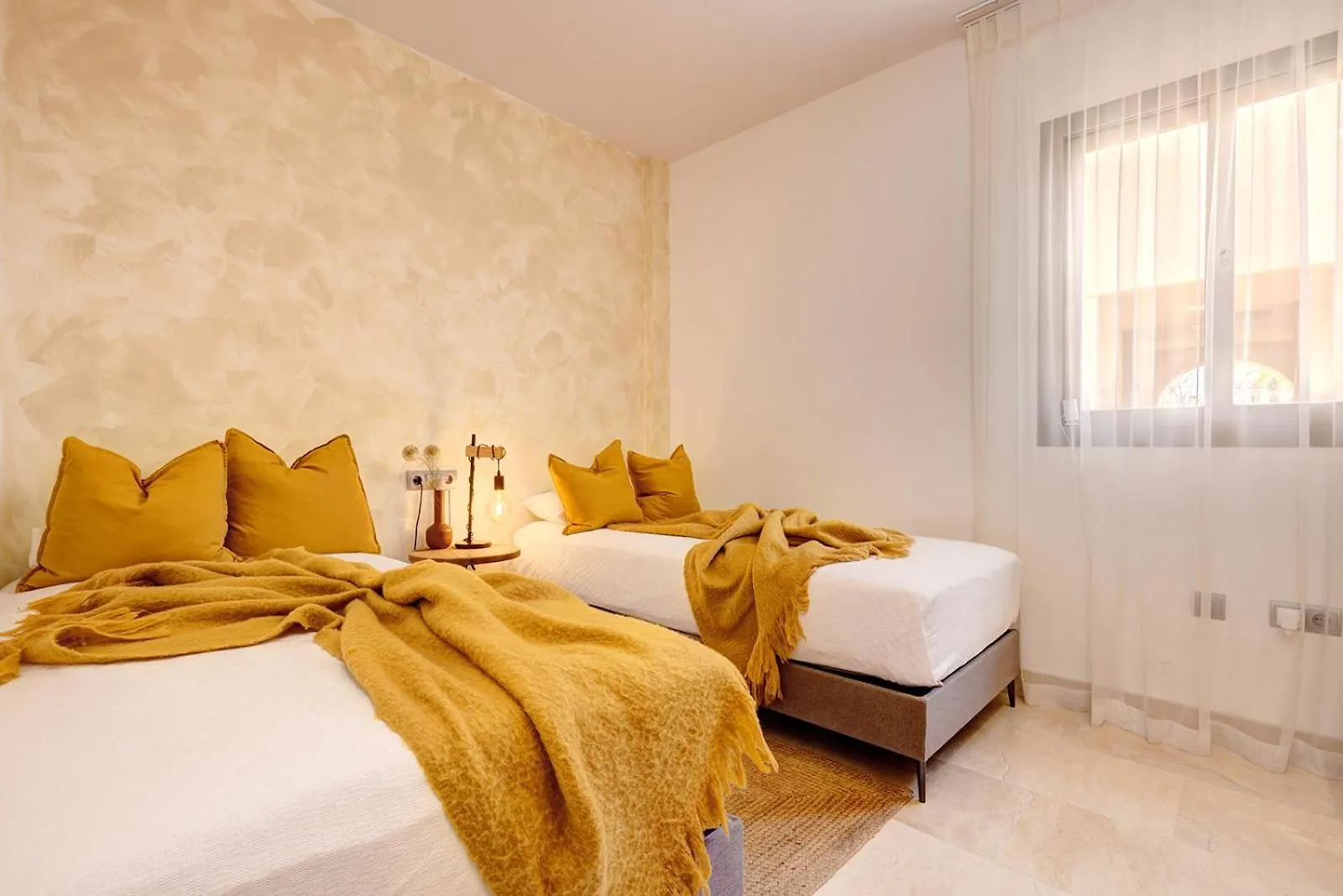 Quartiers Marbella Golden Penthouse Apartment Benahavis Spain