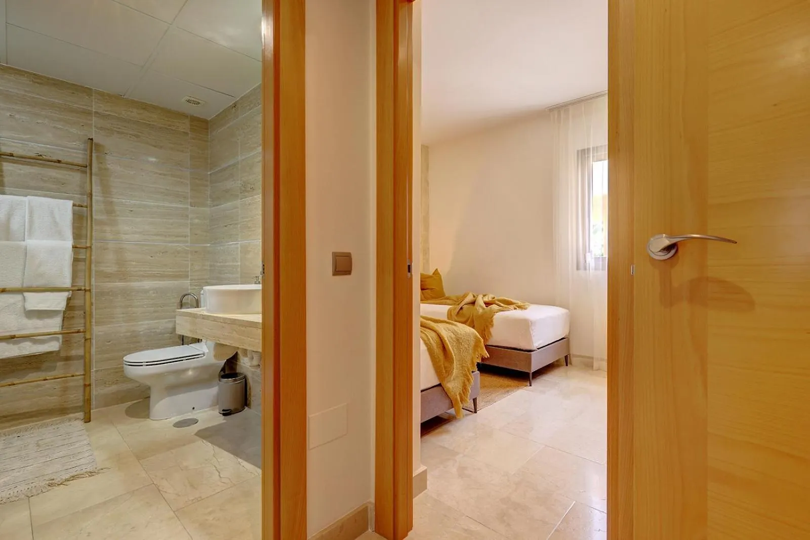 Quartiers Marbella Golden Penthouse Apartment Benahavis