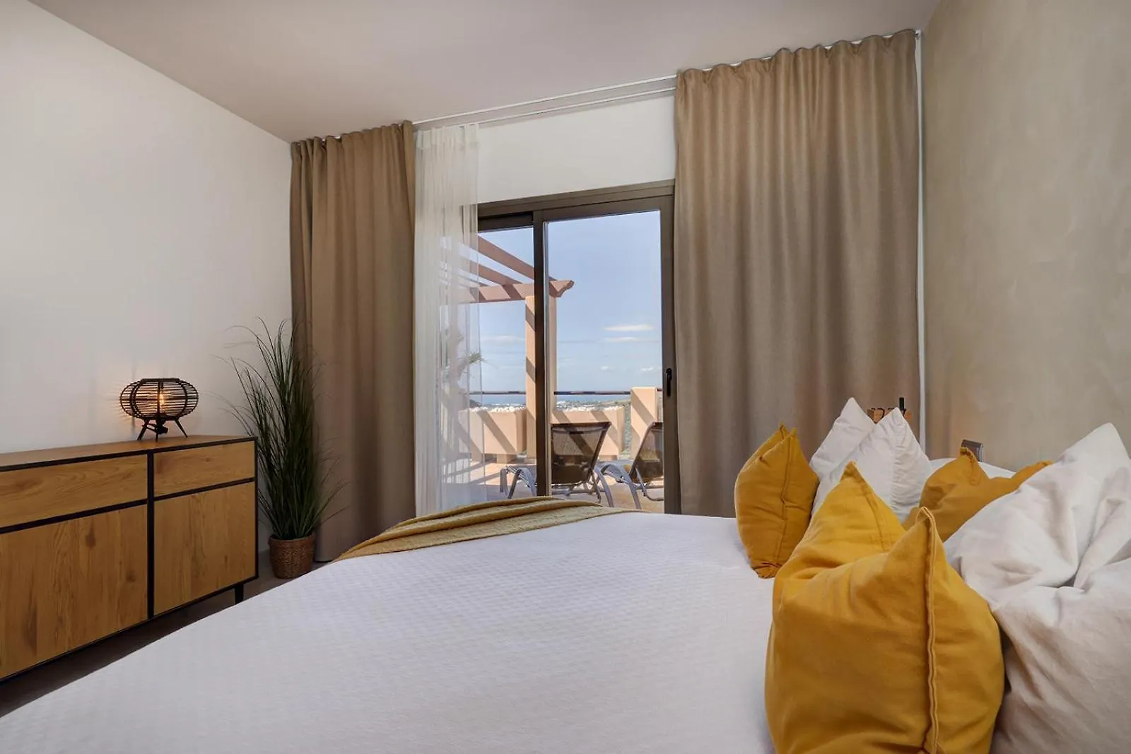 Quartiers Marbella Golden Penthouse Apartment Benahavis