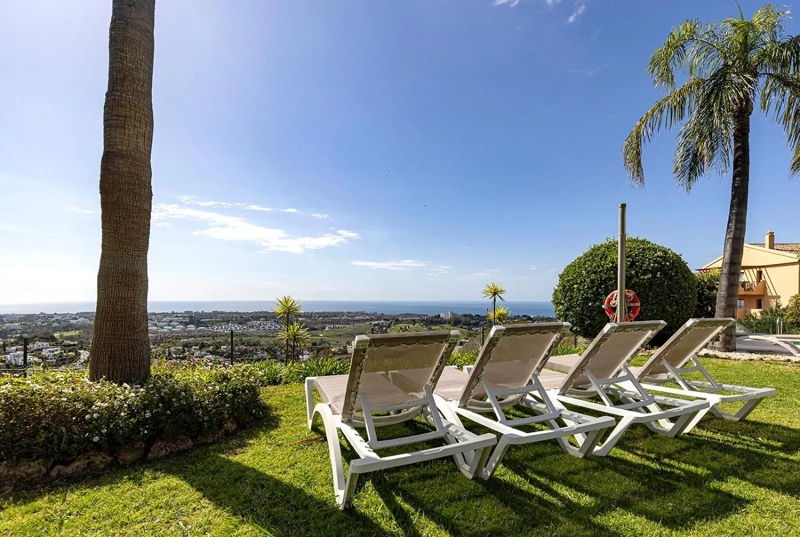 Quartiers Marbella Golden Penthouse Apartment Benahavis