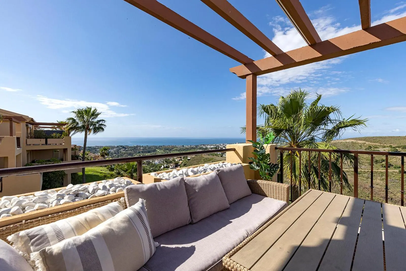 贝纳阿维斯Quartiers Marbella Golden Penthouse公寓