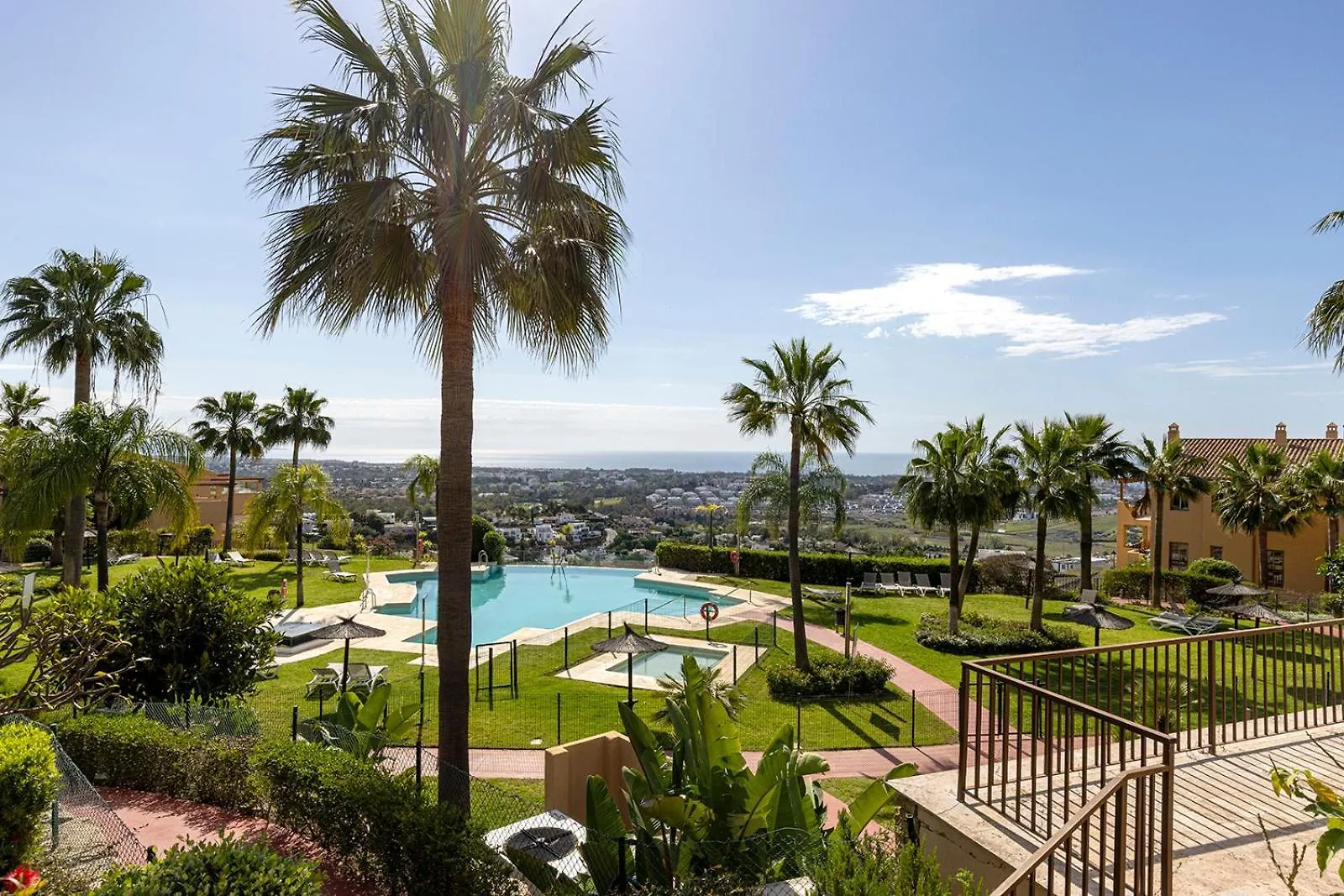 Quartiers Marbella Golden Penthouse Apartment Benahavis 0*,  Spain